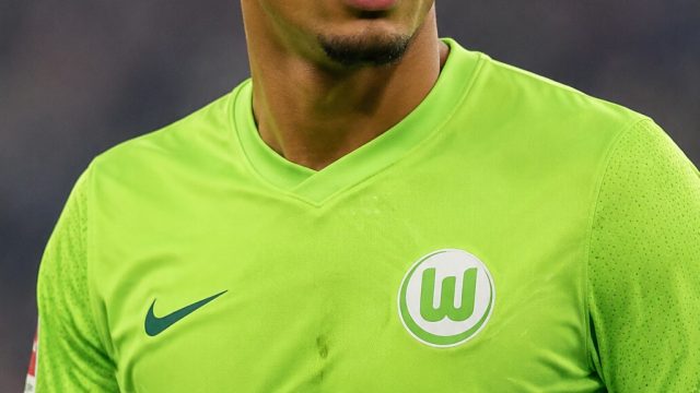 Chelsea Intensifies Transfer Pursuit of Rising Star Maxence Lacroix | dort roulette, cara main capsa