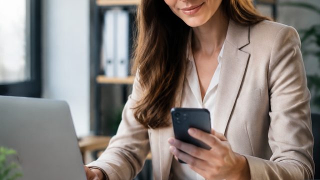 Unlocking LinkedIn: Essential Marketing Strategies for 2023 | zoia mossour, rtp wen4d