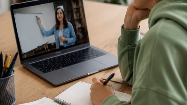 Harnessing the Power of Online Tutorials for Skill Development